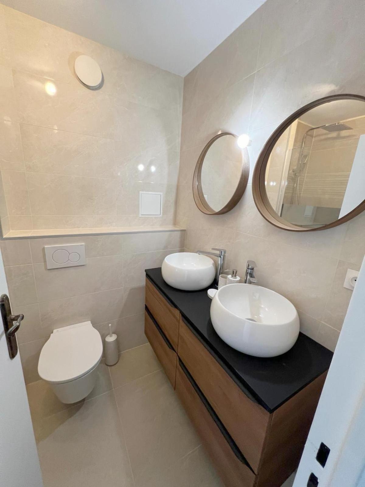 Chic 2 Rooms Paris13 With View Esterno foto